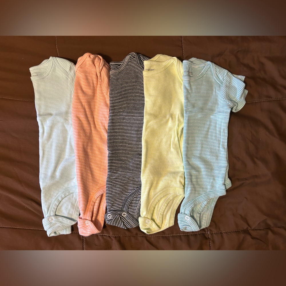 12 month 5 pack Carter’s short sleeve body suits